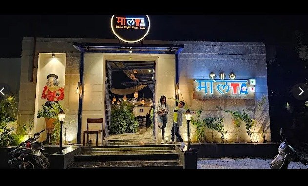 उदयपुर के मालटा कैफे में पुलिस का छापा: अवैध हुक्का बार का भंडाफोड़, संचालक गिरफ्तार