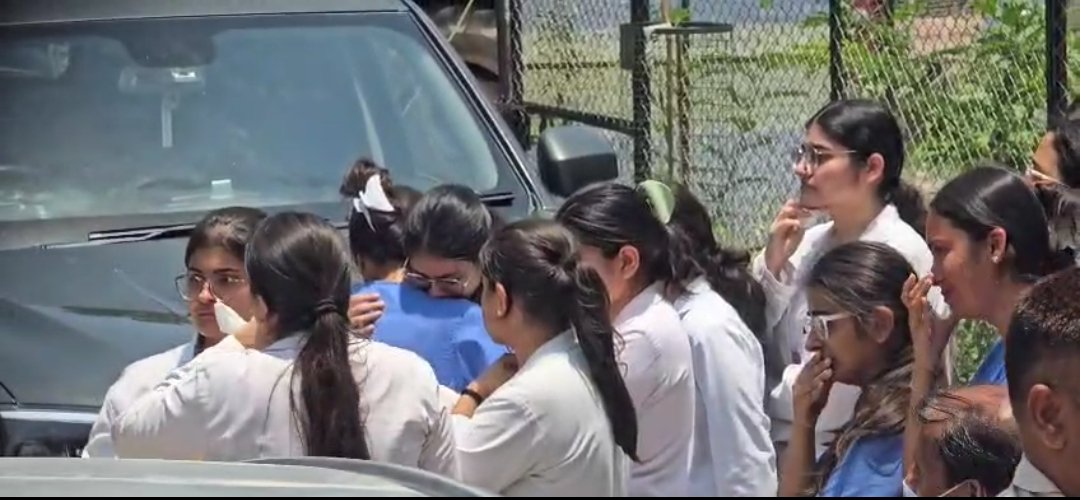 मदार तालाब में डूबने से दो होनहार डॉक्टरों की दर्दनाक मौत, गीतांजलि डेंटल कॉलेज में पसरा मातम