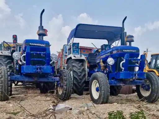 भीलवाड़ा पुलिस की बड़ी कार्रवाई, अवैध बजरी खनन करते दो JCB और चार ट्रैक्टर जब्त