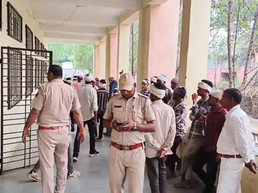 डूंगरपुर में पारिवारिक कलह से परेशान महिला ने की आत्महत्या