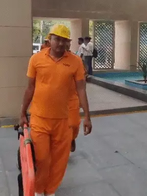 जयपुर के दो होटलों को बम से उड़ाने की धमकी
