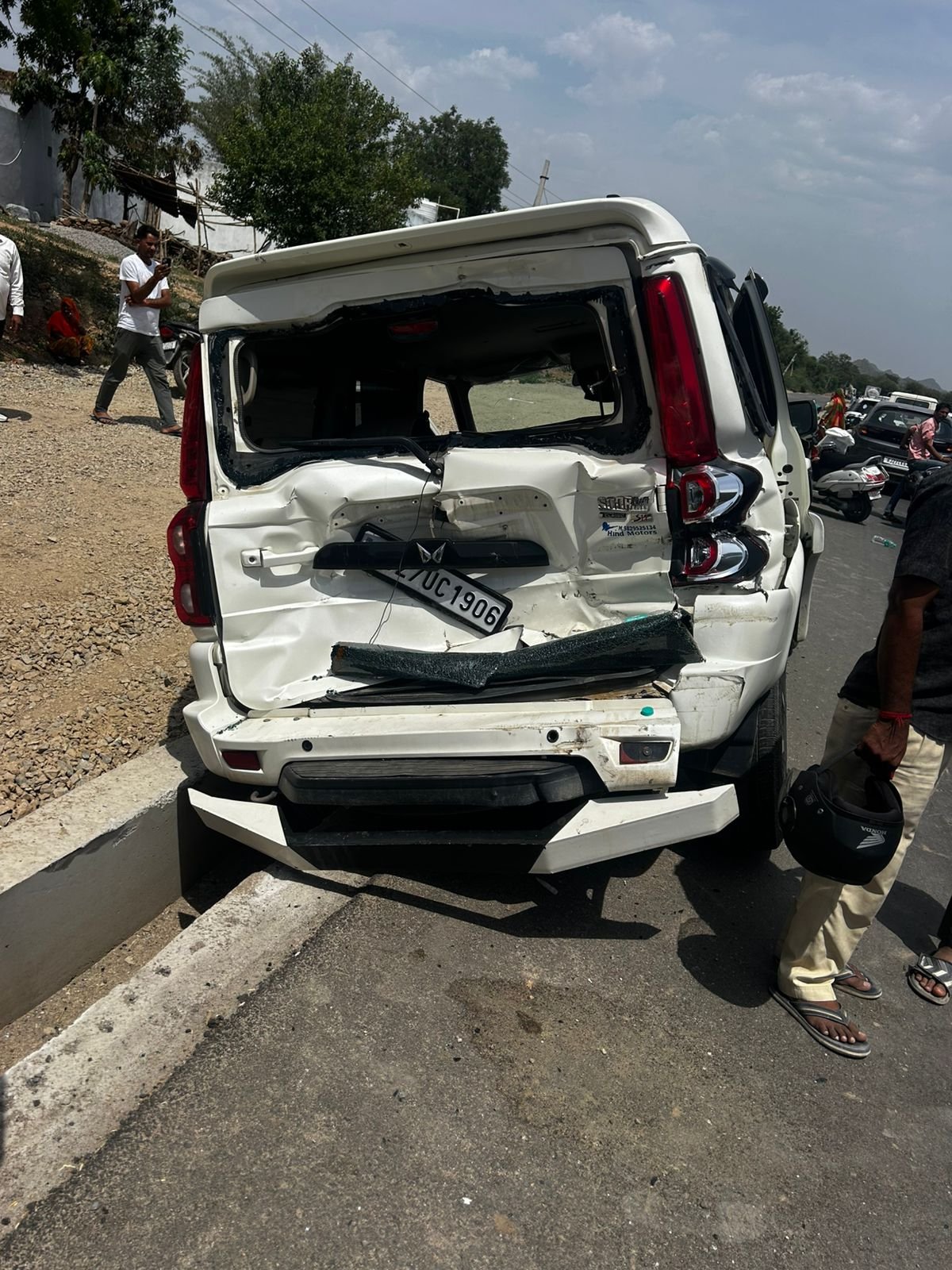 उदयपुर NH 76 पर दर्दनाक हादसा: तेज रफ्तार ट्रोले की टक्कर से भेंसड़ा कला के उप सरपंच पति किशनलाल डांगी की मौत