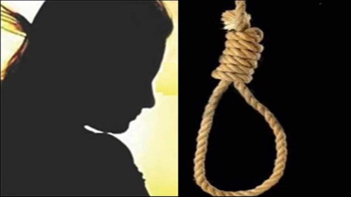 रेप पीड़िता ने ब्लैकमेलिंग से परेशान होकर लगाया फंदा, अश्लील वीडियो बनाकर धमकी दे रहा था आरोपी
