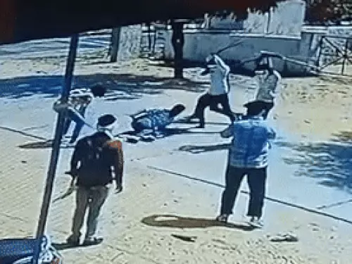 पुराणी रंजिश के चलते युवक पर लाठी-डंडो से हमला