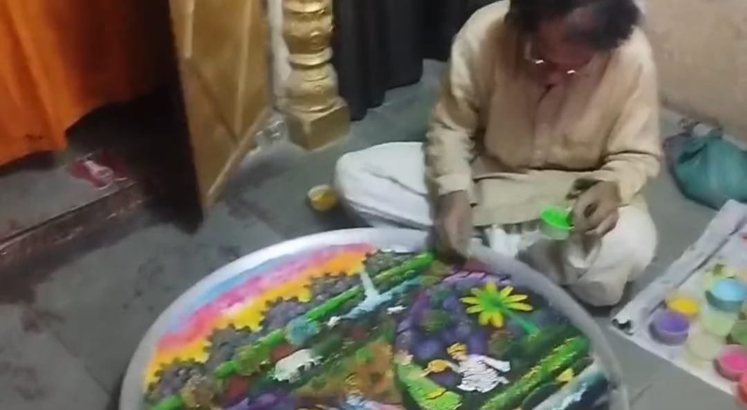 पानी पर सजी कृष्ण लीला, मंदिरों में जलसांझी के मनमोहक दर्शन